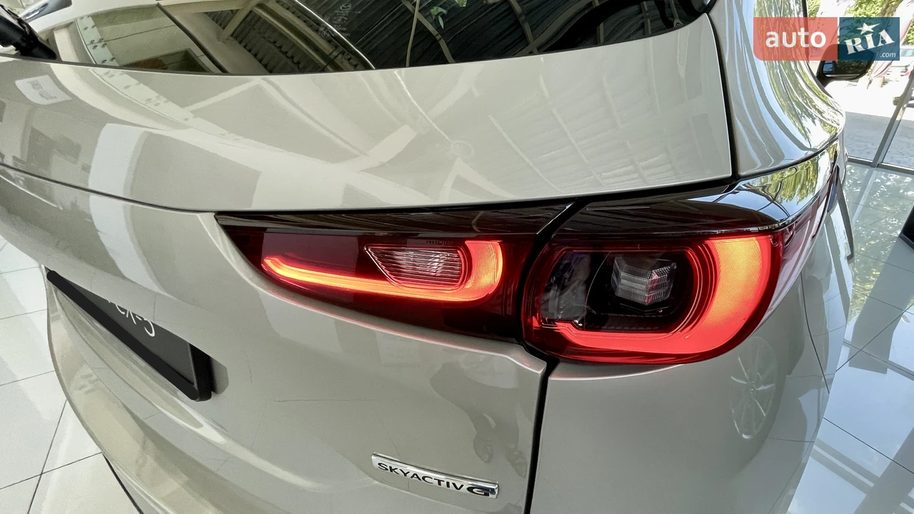 Mazda-10