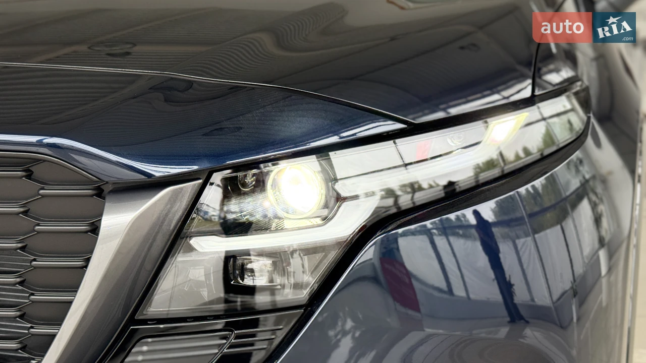 Mazda-8