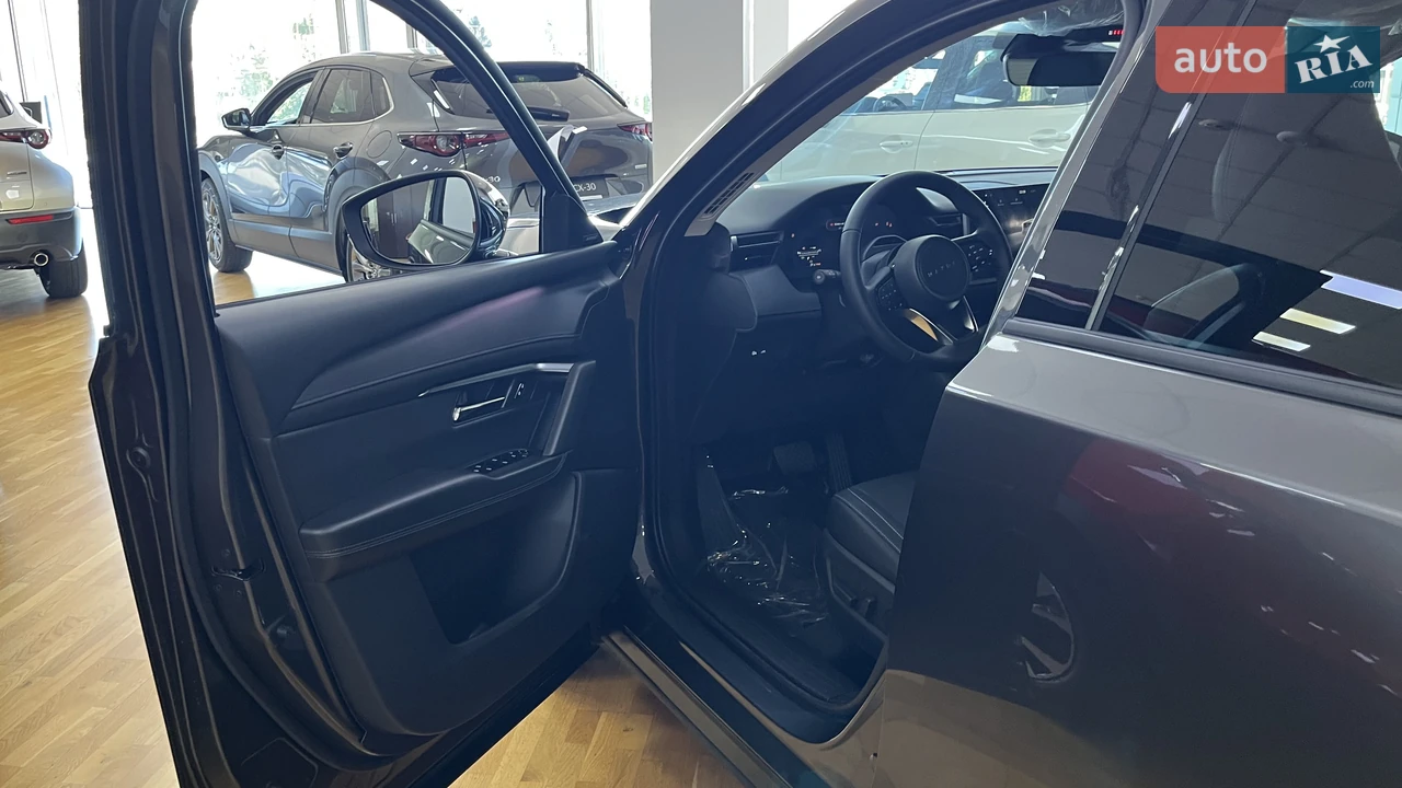 Mazda-4