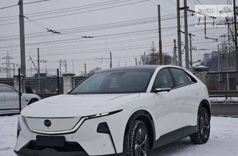 Mazda EZ-60 2025 Max