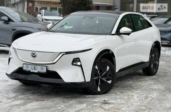 Mazda EZ-60 2025 Pro