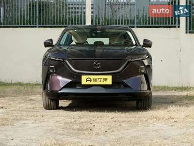 Mazda EZ-60 2025 Pro