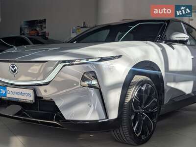 Mazda EZ-60 2025 Pro