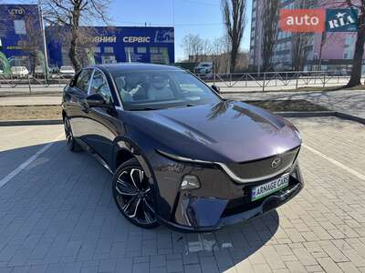 Mazda EZ-60 2025 Max