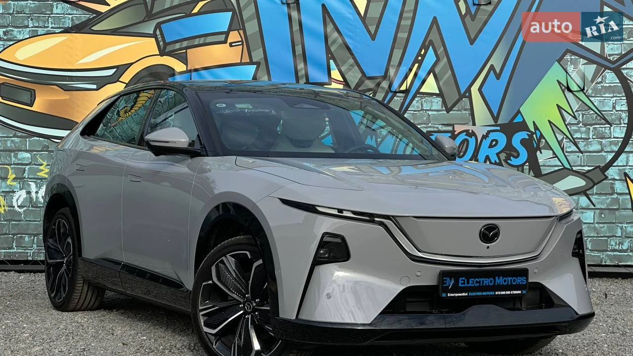 Mazda EZ-60 Max