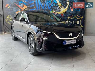 Mazda EZ-60 2025 Pro