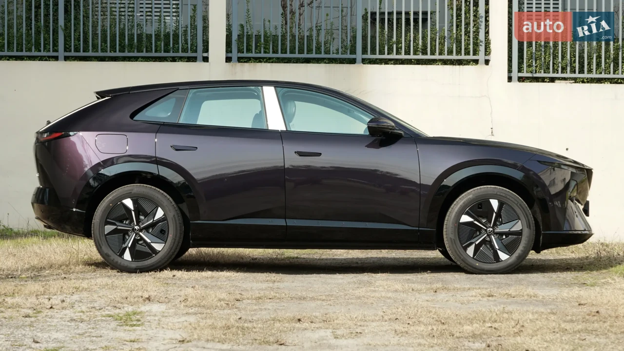 Mazda-8