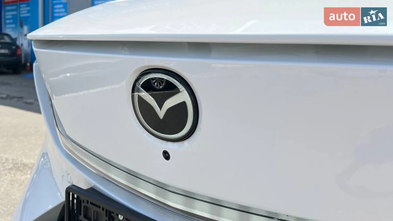 Mazda-16