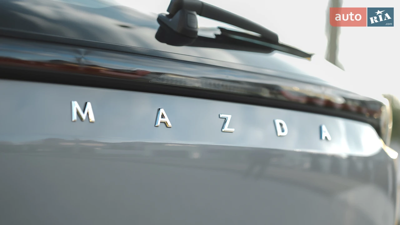 Mazda-52