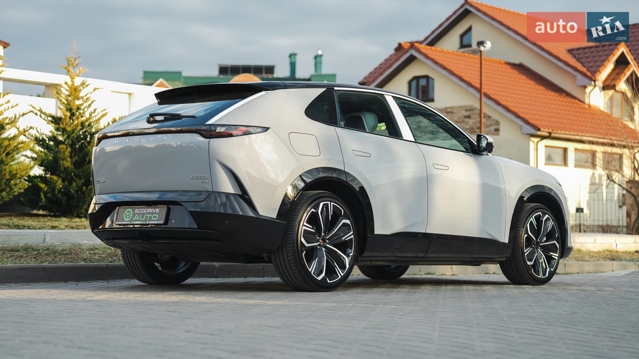 Mazda-16