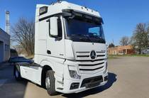 Mercedes-Benz Actros Base