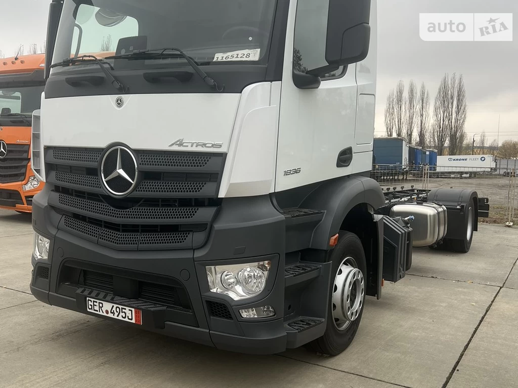 Mercedes-Benz Actros Base