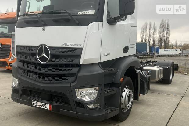 Mercedes-Benz Actros Base