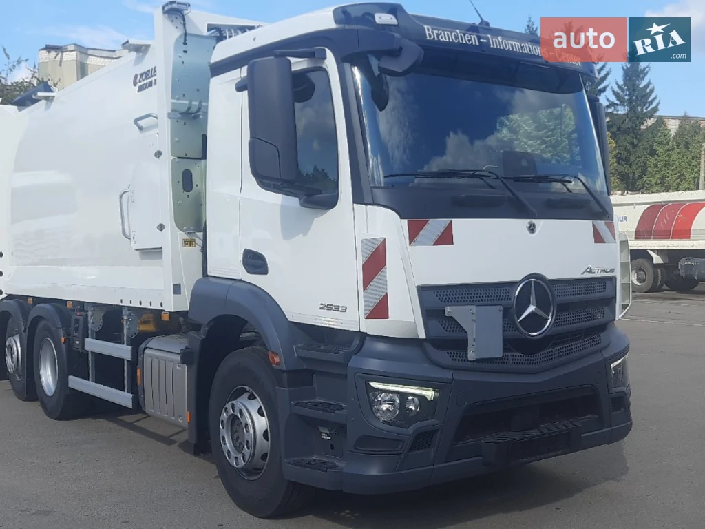 Mercedes-Benz Actros Base