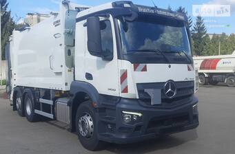 Mercedes-Benz Actros 2025 Base