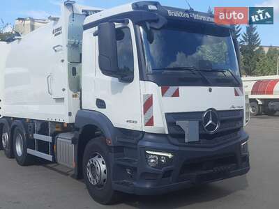 Mercedes-Benz Actros 2025 Base