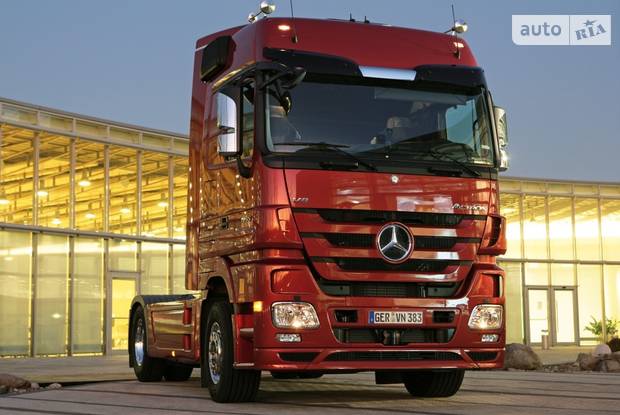 AUTORIA -  Mercedes-Benz Actros 1844 LS Megaspace AT 435  4X2  Base 2015 MP3 FL        