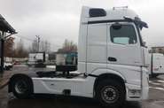 Mercedes-Benz Actros Base