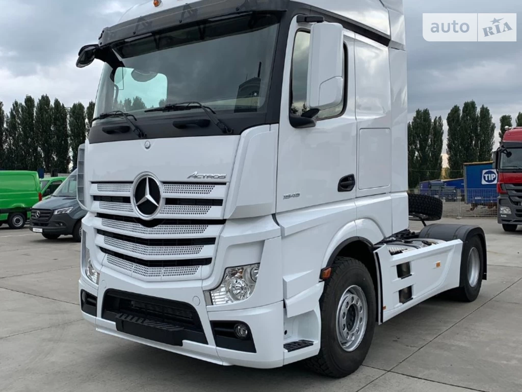 Mercedes-Benz Actros Base