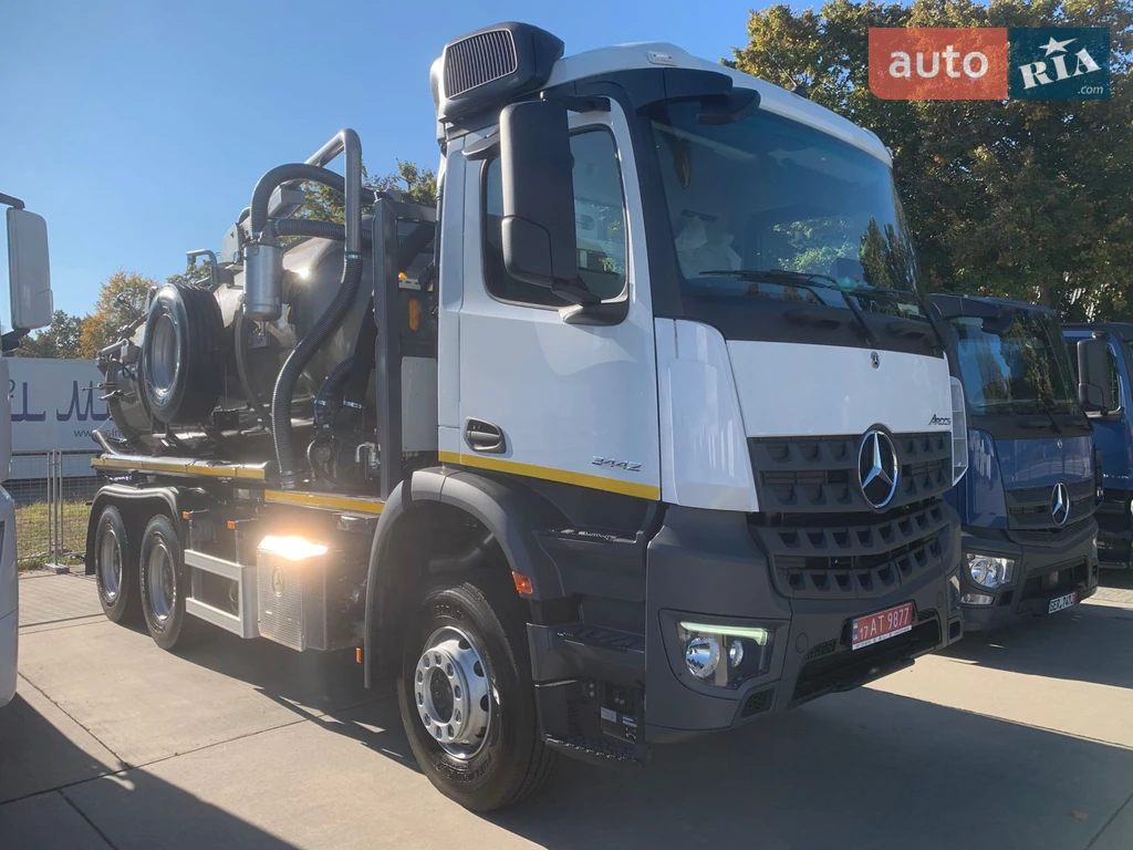Mercedes-Benz Arocs Base