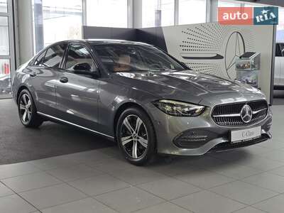 Новий Mercedes-Benz C-Class 2025 - фото 4