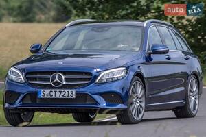 Mercedes C-Class 2018 року