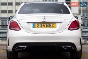 Mercedes C-Class 2018 року