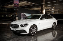 Mercedes-Benz E-Class Base