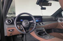 Mercedes-Benz E-Class Base