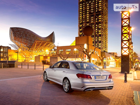 Mercedes-Benz E-Class 2010