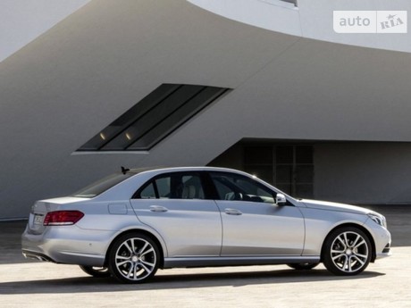 E-Class Mercedes-Benz E-Class