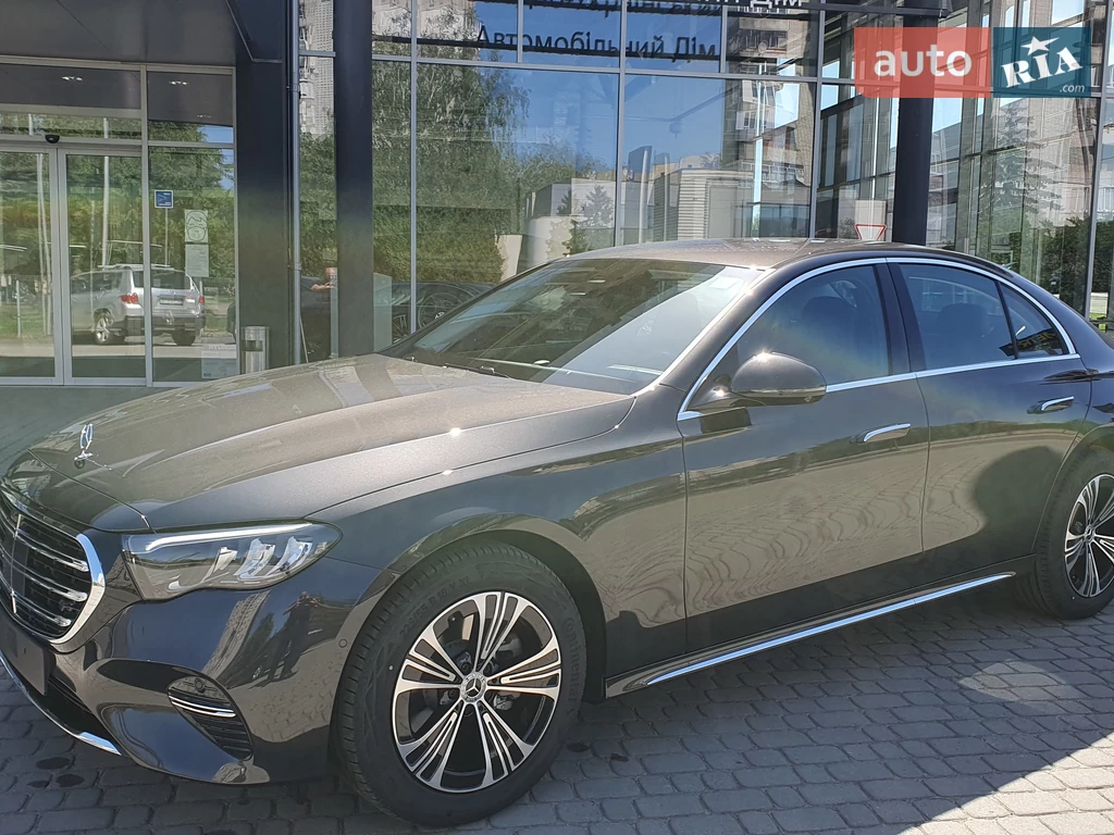 Mercedes-Benz E-Class Exclusive Line