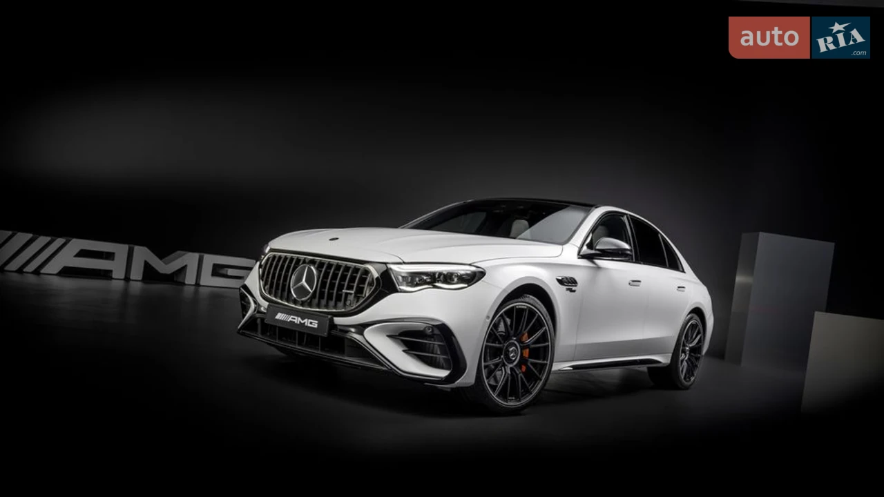 Mercedes-Benz-17