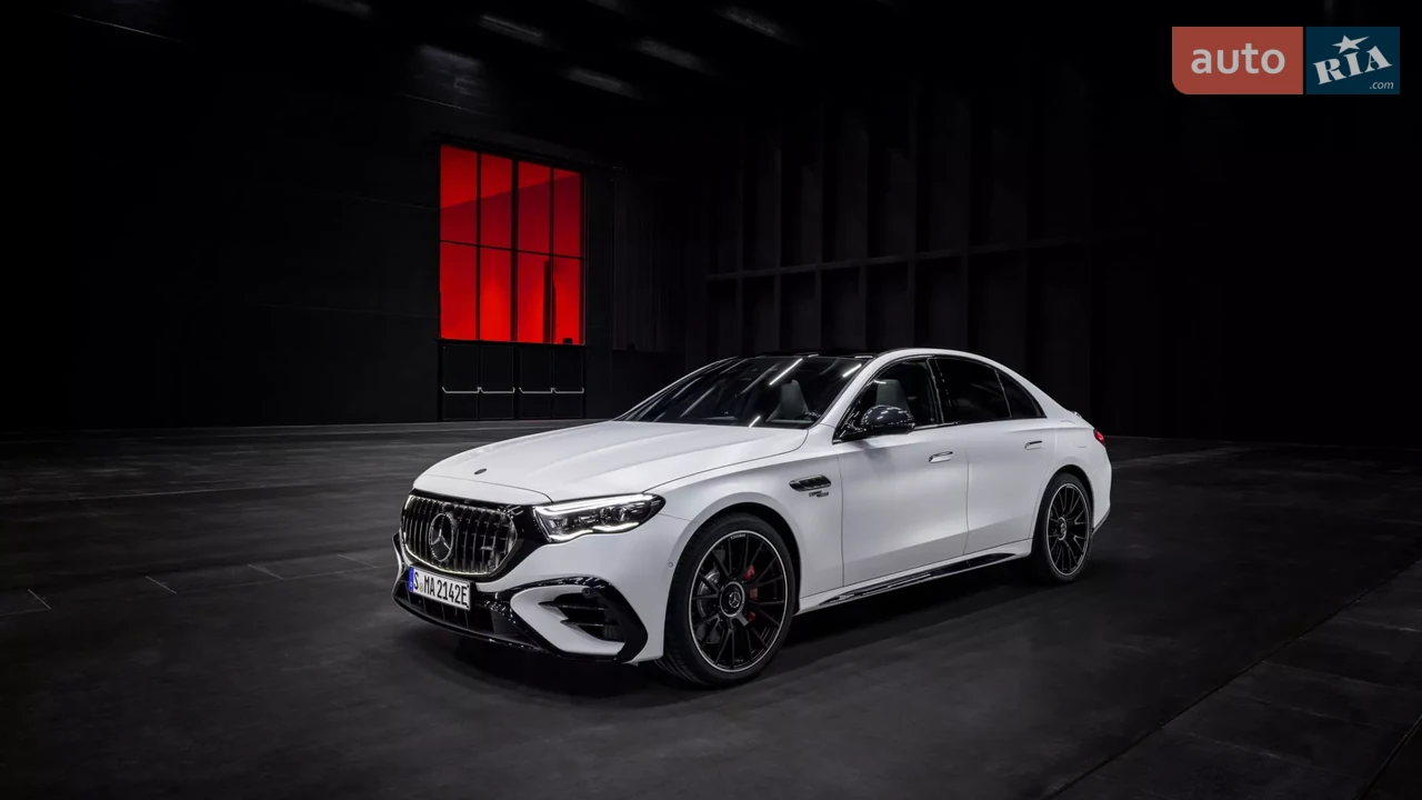 Mercedes-Benz-13