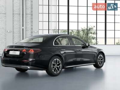 Новий Mercedes-Benz E-Class 2025 - фото 4