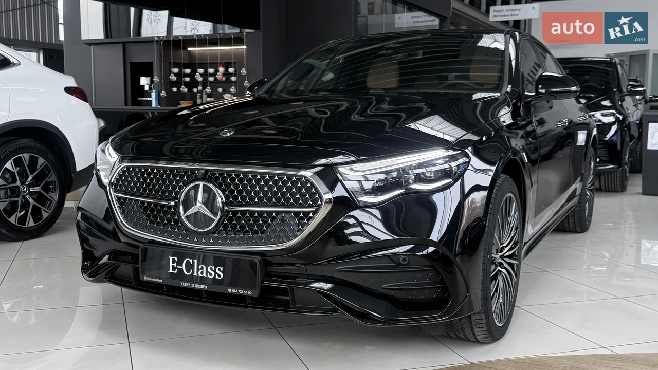 Mercedes-Benz-9