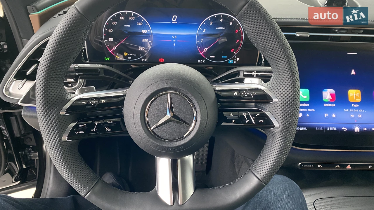 Mercedes-Benz-7
