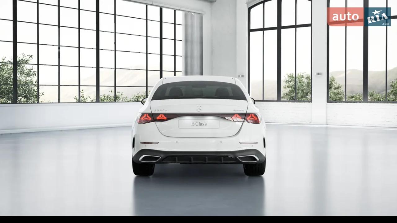 Mercedes-Benz-4