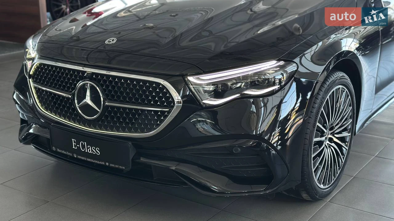 Mercedes-Benz-29