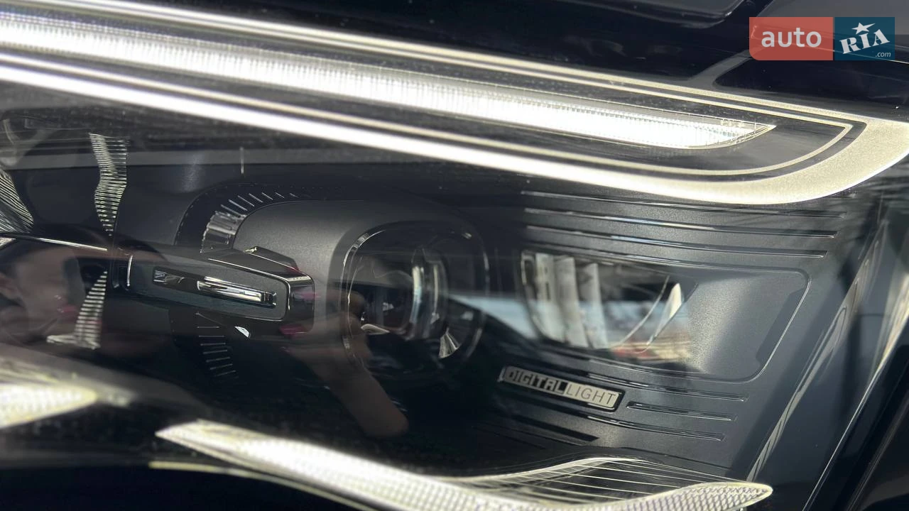 Mercedes-Benz-42
