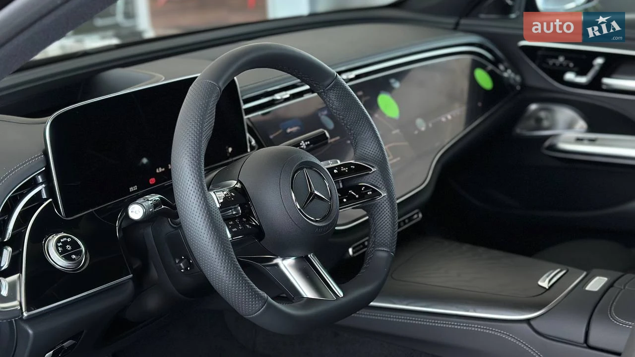 Mercedes-Benz-12