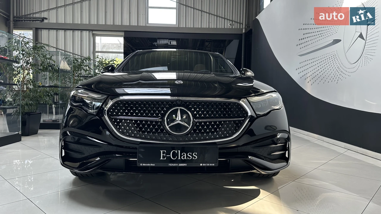 Mercedes-Benz-15