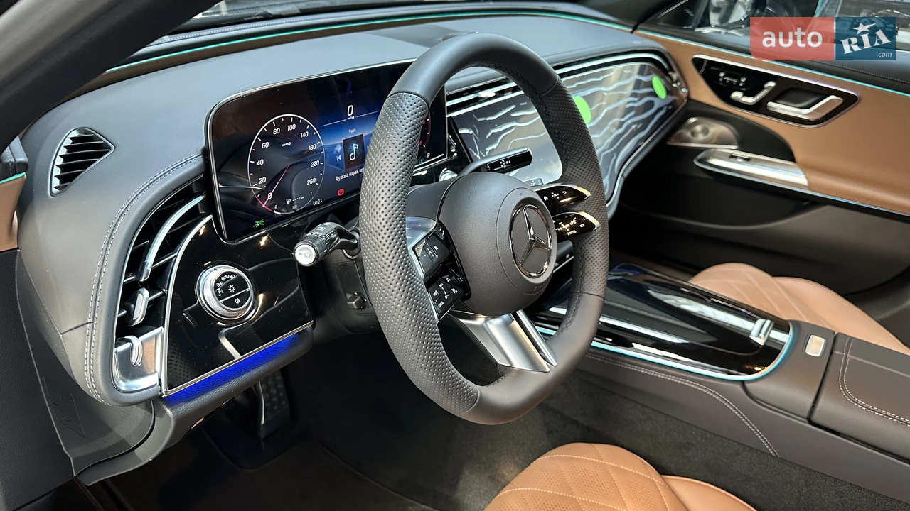 Mercedes-Benz-36
