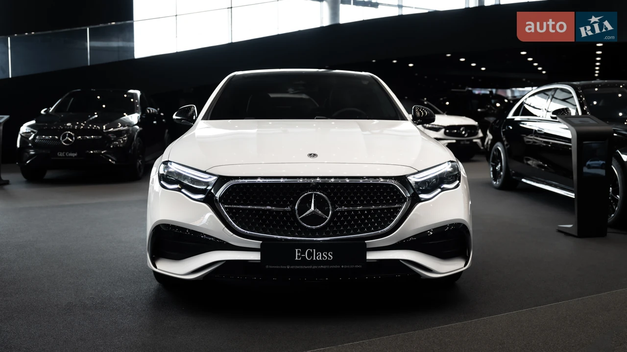 Mercedes-Benz-3