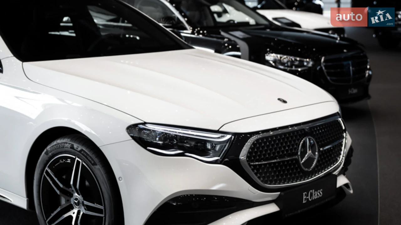 Mercedes-Benz-2