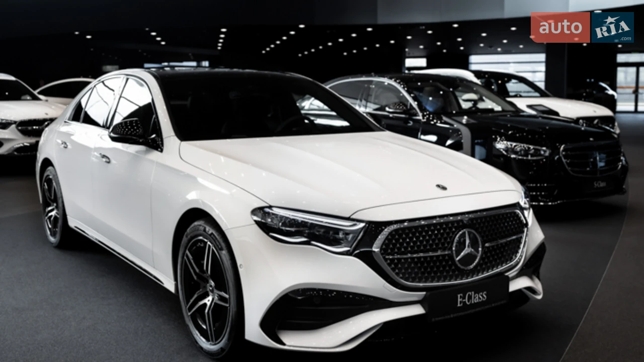 Mercedes-Benz-22