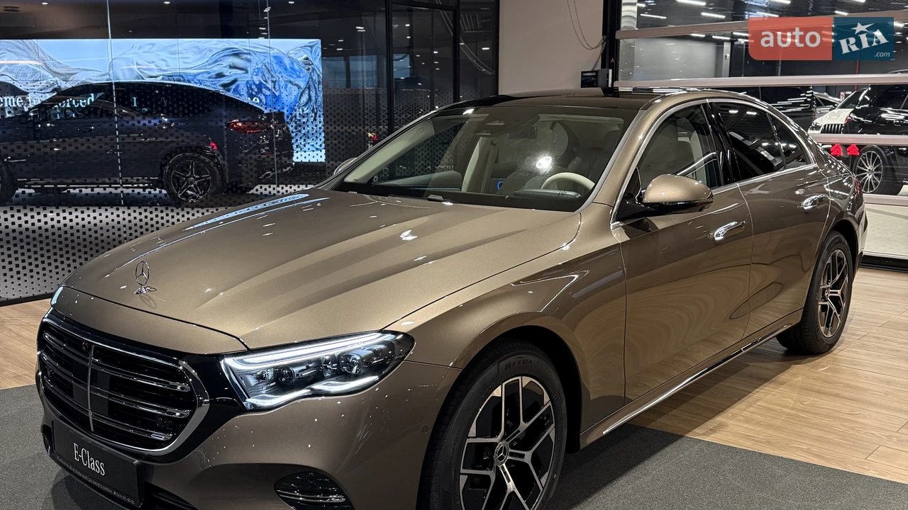 Mercedes-Benz-3