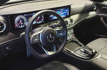 Mercedes-Benz E-Class Base