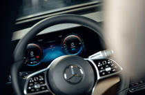 Mercedes-Benz EQC Base