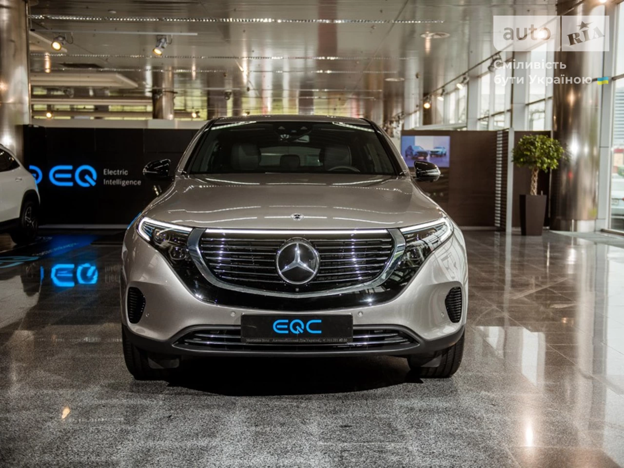 Mercedes-Benz EQC Base